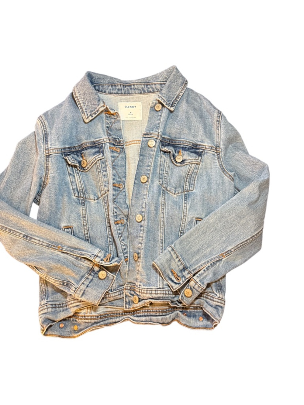 Petite Woman’s Old Navy Light Wash Denim Jacket in Pale Blue